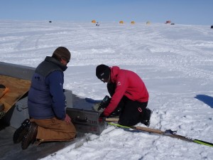 Greenland crossing expedition - broken ski 4 fixing ski RS